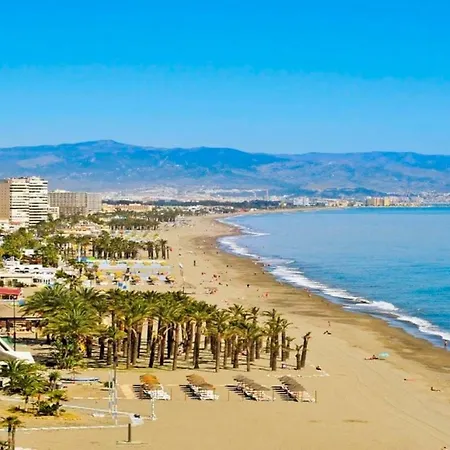 Moderno Piso En La Carihuela A Un Paso De La Playa Appartement Torremolinos