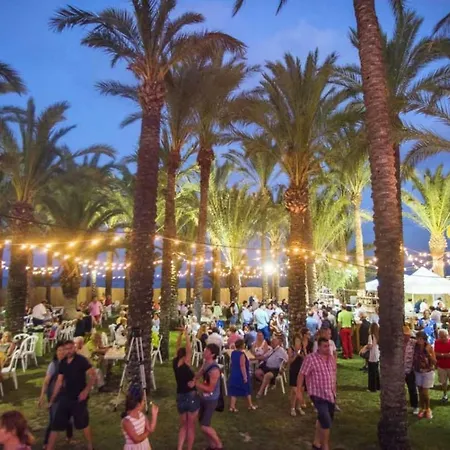 Moderno Piso En La Carihuela A Un Paso De La Playa Appartamento